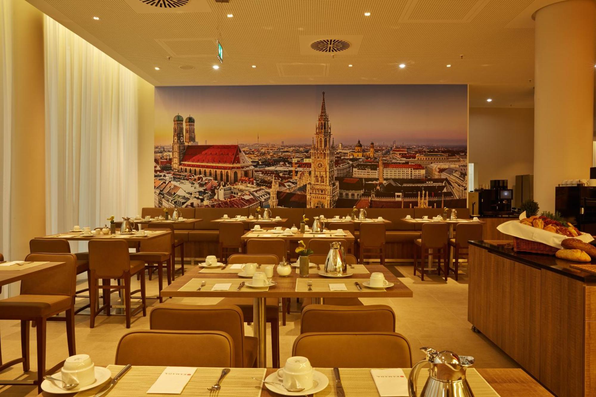 H4 Hotel Muenchen Messe Екстериор снимка
